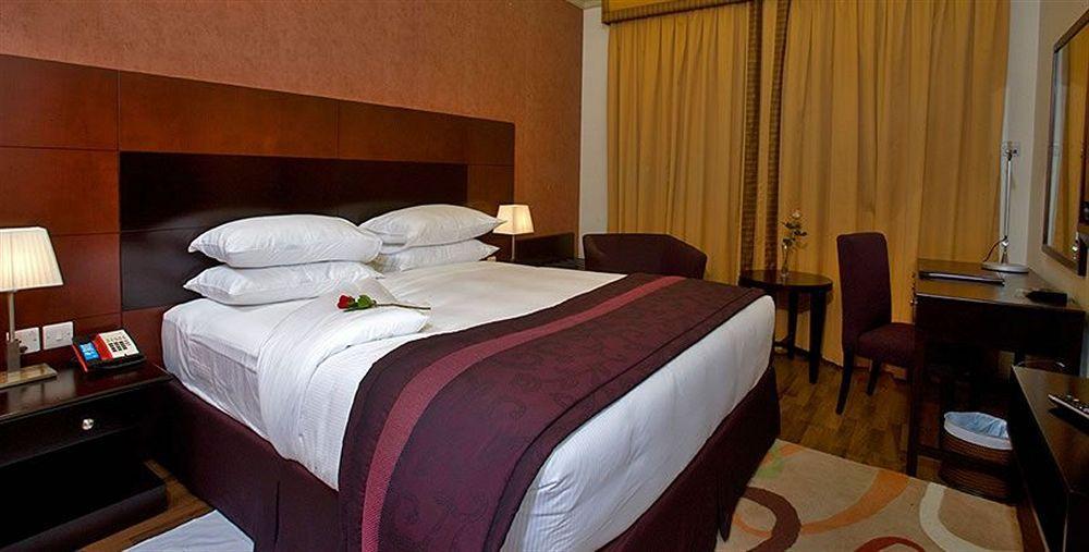 Al Khoory Hotel Apartments Al Barsha Dubai Room photo